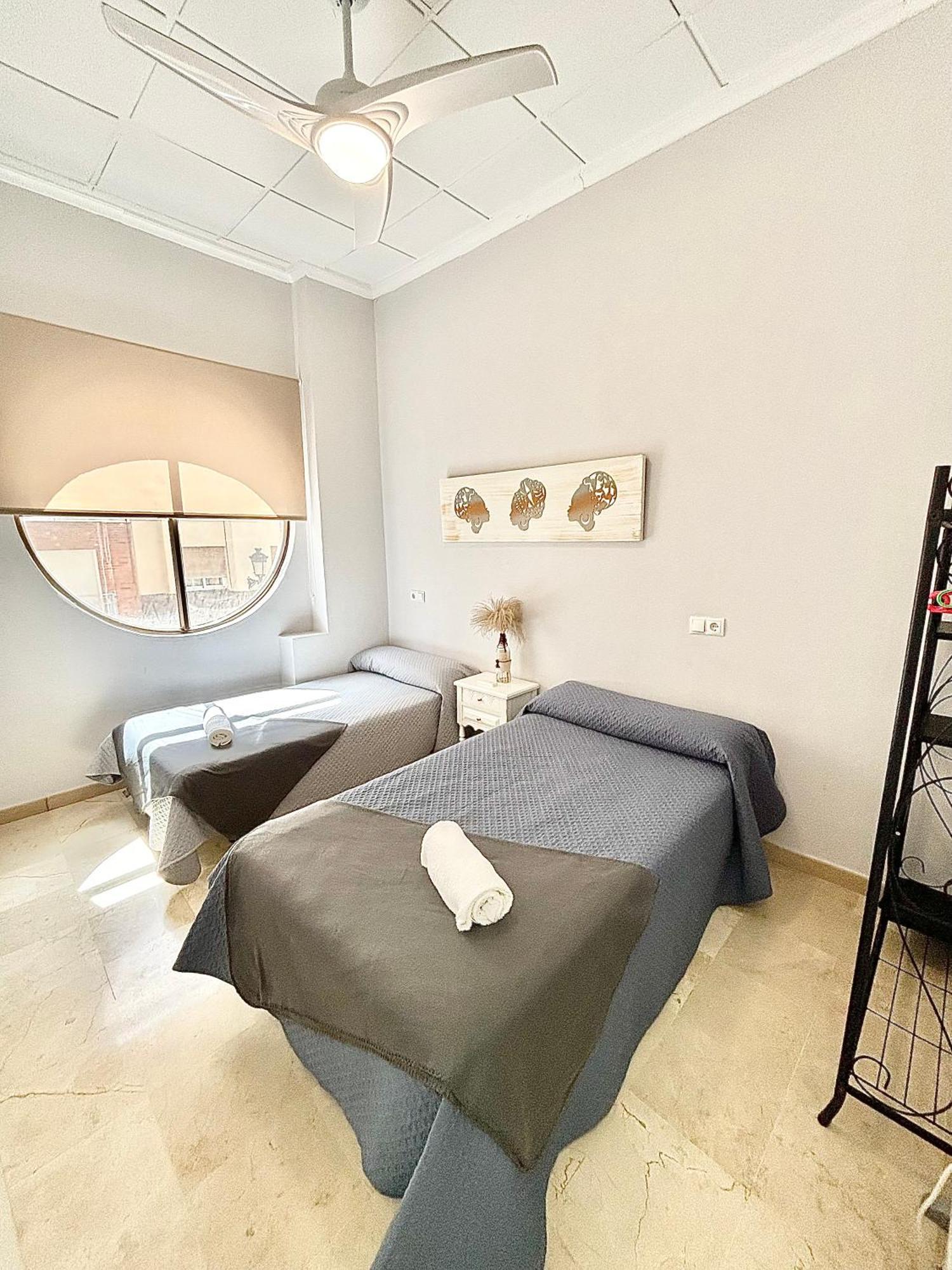Apartamentos Tierras Bobal เรเกนา ภายนอก รูปภาพ