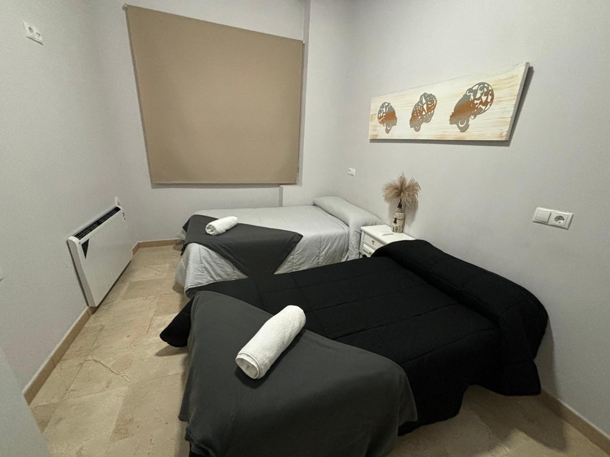 Apartamentos Tierras Bobal เรเกนา ภายนอก รูปภาพ
